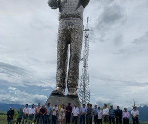 Inauguração estátua Padre Léo 