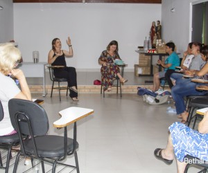 Tarde com as Filhas de Bethânia 