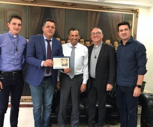 Entrega de convites - Governo do Estado de Santa Catarina