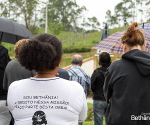 Terço rezado na praça Nossa Senhora Aparecida