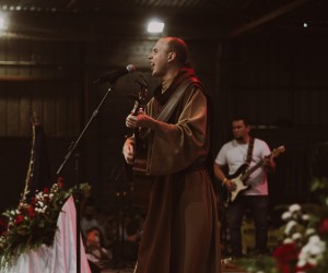 Kairós Frei Gilson - Lucas Wippel