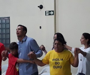 Grupo de Oração com grupo Voz  de Deus, em Cianorte (PR)