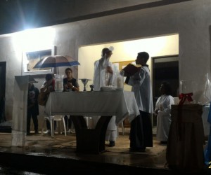 Adoração ao Santíssimo, no Recanto de Itaperuna (RJ)