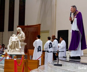 Santa Missa  com Pe. Marcelo Rossi  - Na Trilha da Cura
