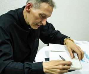 Santa Missa  com Pe. Marcelo Rossi  - Na Trilha da Cura