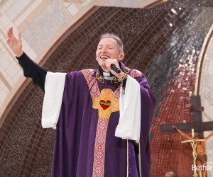 Santa Missa  com Pe. Marcelo Rossi  - Na Trilha da Cura