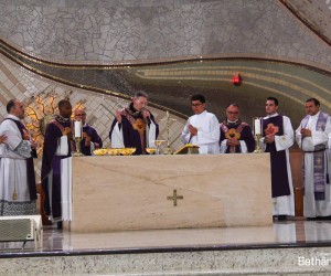 Santa Missa  com Pe. Marcelo Rossi  - Na Trilha da Cura