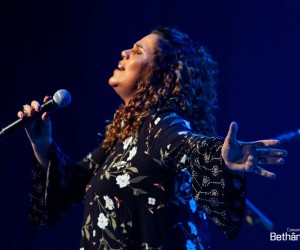 Show com Eliana Ribeira - Na Trilha da Cura