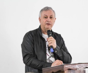 Consagrados participam de retiro de aprofundamento de dons