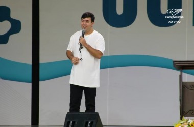 Consagrado João Coleto faz pregação sobre a cura da rejeição no carisma de Bethânia