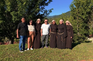 Irmãs da Fraternidade O Caminho visitam o Memorial Padre Léo e conhecem o legado da Comunidade Bethânia
