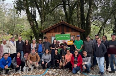 Comunidade Bethânia recebe equipe da Conab e parceiros da agricultura familiar no Recanto de Guarapuava