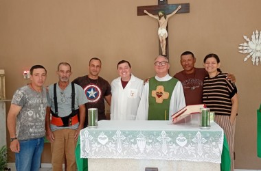 Moderador Geral da Comunidade Bethânia, Padre Lúcio realiza visita pastoral no recanto de Italva