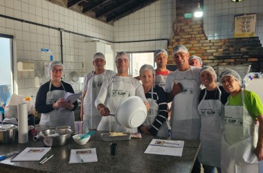 Filhos do Recanto de Cianorte participam de curso de alimentos sem glúten em parceria com o Senar