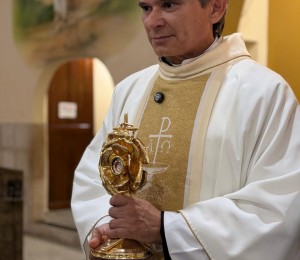 SJB será a primeira cidade do Caminho do Louvor onde passará relíquia de primeiro grau de São Carlo Acutis