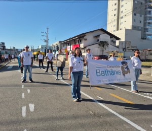 Comunidade Bethânia participa do desfile em comemoração aos 68 anos de SJB