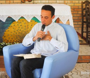 Teatro sobre a Vida do Padre Léo no Recanto São João Batista-SC