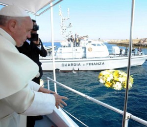 Papa lamenta lógica da indiferença diante dos naufrágios de imigrantes