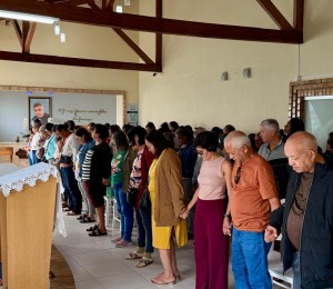 Fiéis de Maceió visitam o Memorial Padre Léo, em São João Batista