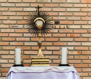 Comunidade Bethânia celebra solenidade de Corpus Christi