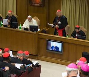 No Sínodo, cardeal fala sobre casais divorciados recasados