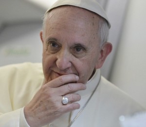 Papa: bem precioso da vida não é o dinheiro, mas o Evangelho