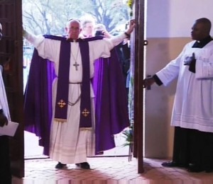 Francisco abre o Jubileu da Misericórdia em Bangui