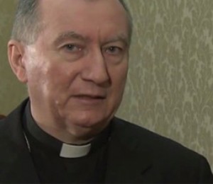 Terrorismo não altera agenda do Papa, diz cardeal Parolin