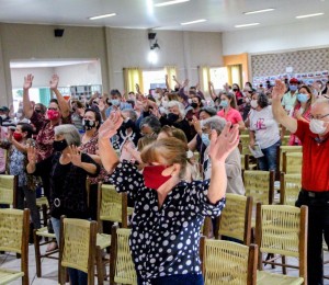 Comunidade Bethânia prestigia lançamento do programa Cidade Amiga do Idoso em Irati (PR)
