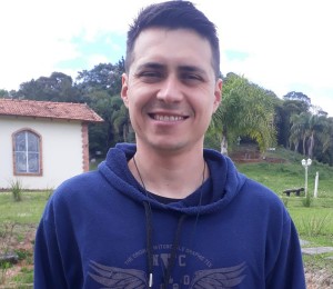 Consagrado de vida há três anos, Kelvin é administrador no recanto de Irati no PR