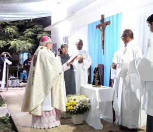 Recanto Itaperuna (RJ) recebe entronização de Nossa Senhora Aparecida