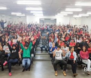 Palestra no Colégio Primo Manfrinato - Recanto Cianorte/PR