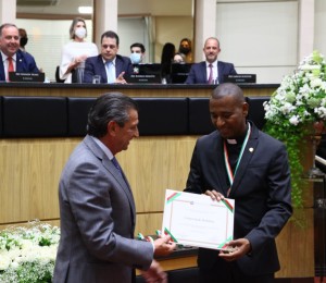 Comunidade Bethânia recebe honraria na Assembleia Legislativa de SC