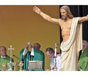 Quem não vive para servir, não serve para viver, diz Francisco em Cuba