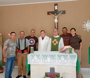 Moderador Geral da Comunidade Bethânia, Padre Lúcio realiza visita pastoral no recanto de Italva
