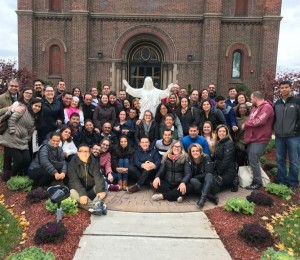 Em missão nos Estados Unidos, Padre Elinton Costa representa Comunidade Bethânia 