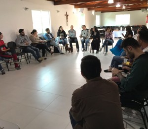 Equipe técnica discute projeto pedagógico de acolhimento e restauração