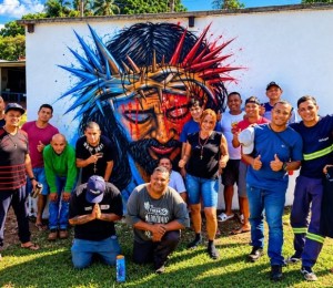 Arte, sustentabilidade e acolhimento: artista Kakko compartilha experiências com filhos de Bethânia em Uberlândia