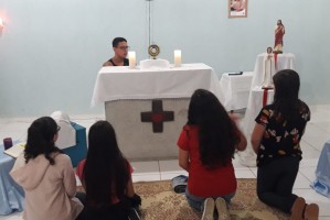 Encontro da 1ª Eucaristia, em Itaperuna (RJ)