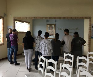 Membros da Comunidade Colo de Deus visitam recanto São João Batista (SC)